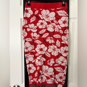 7th Avenue New York & Company Red Floral Sweater Skirt